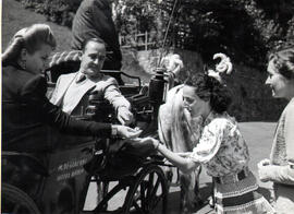 Colección fotográfica Benito Llambí- Eva Perón en Suiza