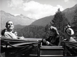 Colección fotográfica Benito Llambí- Eva Perón en Suiza