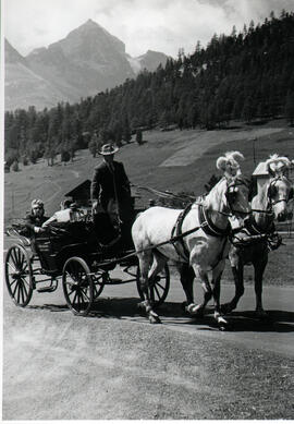 Colección fotográfica Benito Llambí- Eva Perón en Suiza