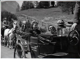 Colección fotográfica Benito Llambí- Eva Perón en Suiza