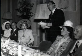 Colección fotográfica Benito Llambí- Eva Perón en Suiza